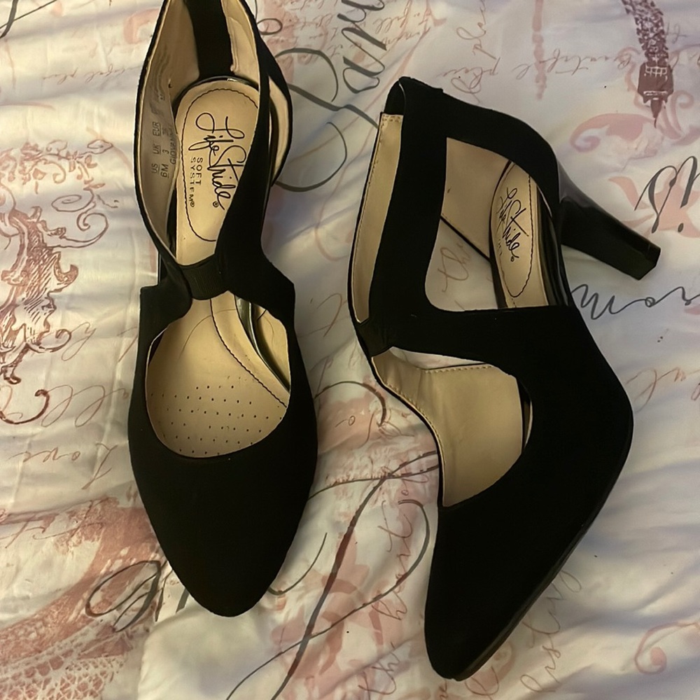 Life stride heels